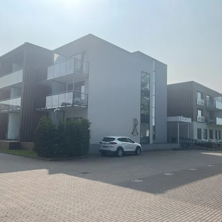 Cozy Aisa Apartament Parnawa